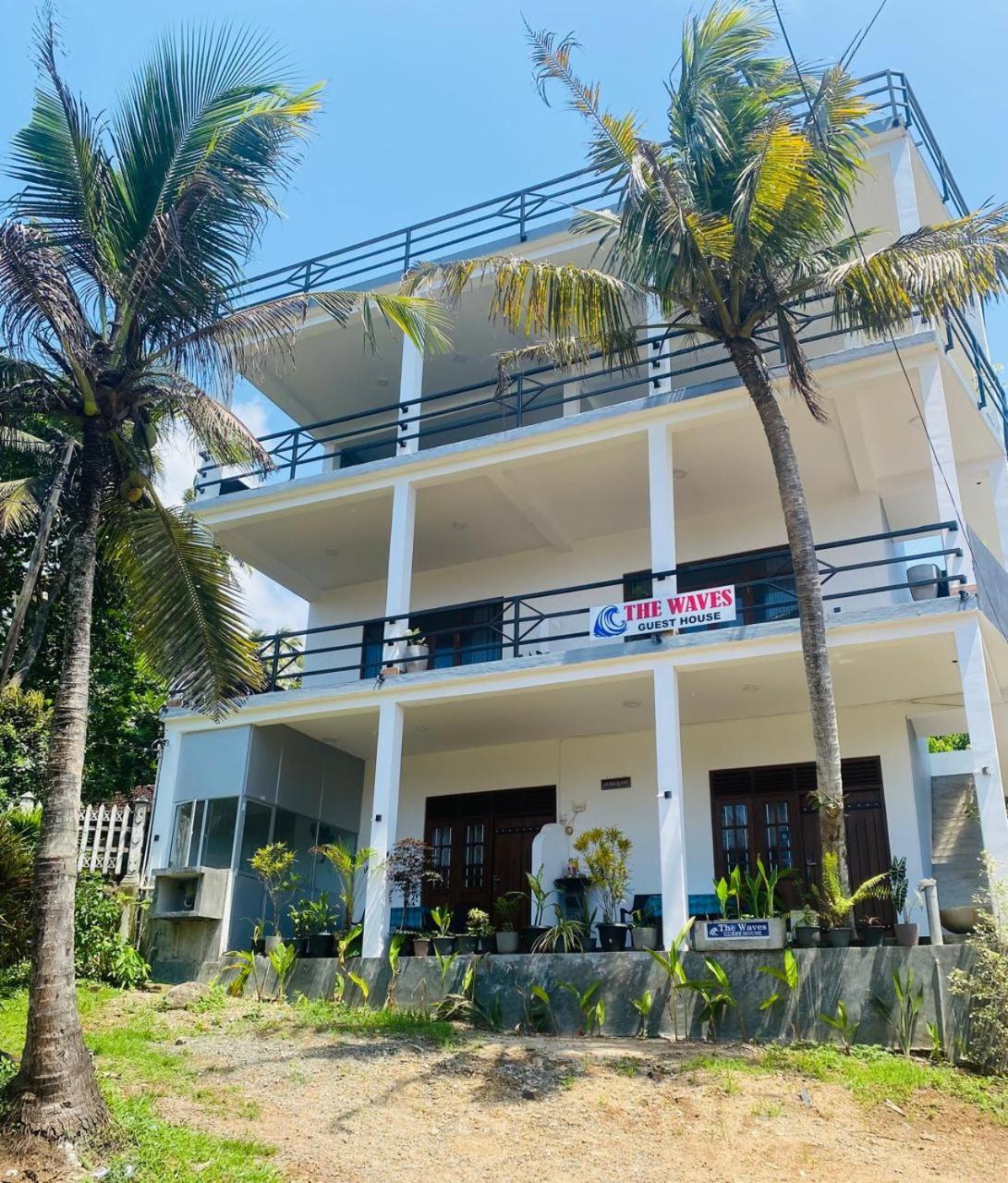 The Wave'S Guest House Mirissa Kültér fotó