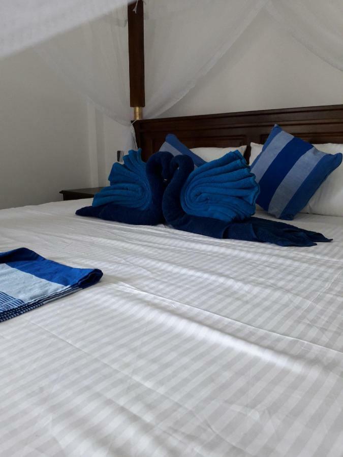 The Wave'S Guest House Mirissa Kültér fotó